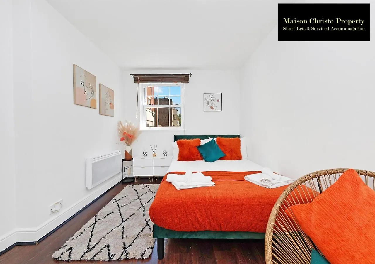 Kirkwall Apartment: Cozy 1-Bedroom with Wi-Fi by Maison Christo London